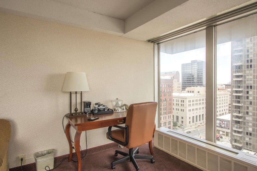Place Downtown Hotel