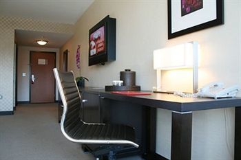 Casino Queen Hotel 3*