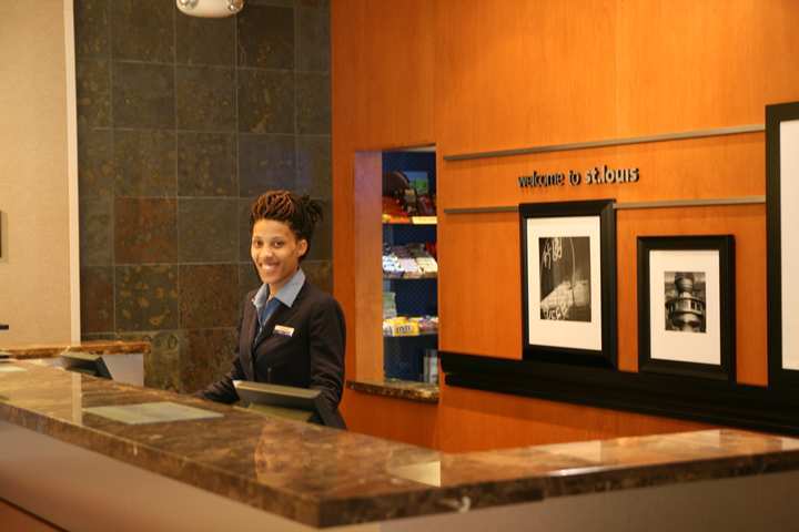 Hotel Hampton & At Forest Park Saint Louis
