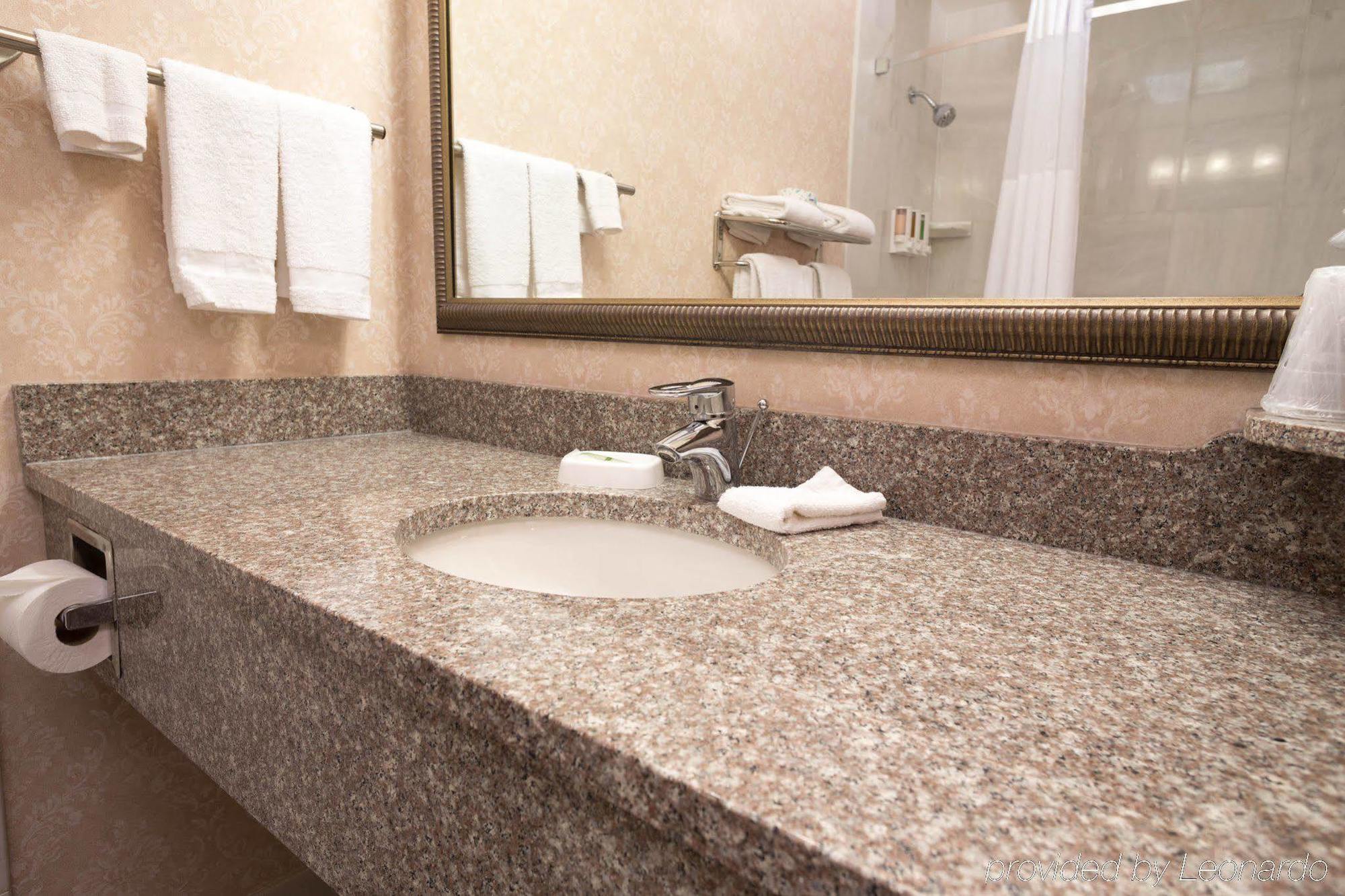 Drury & Forest Park Hotel
