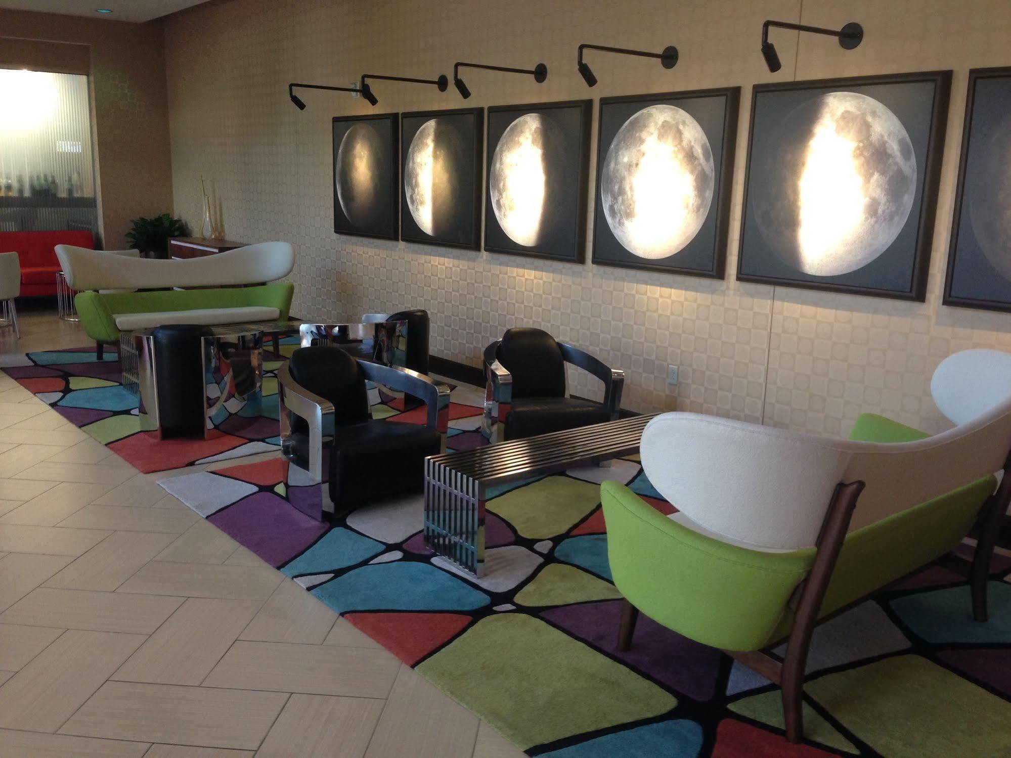 The Moonrise Hotel 4*