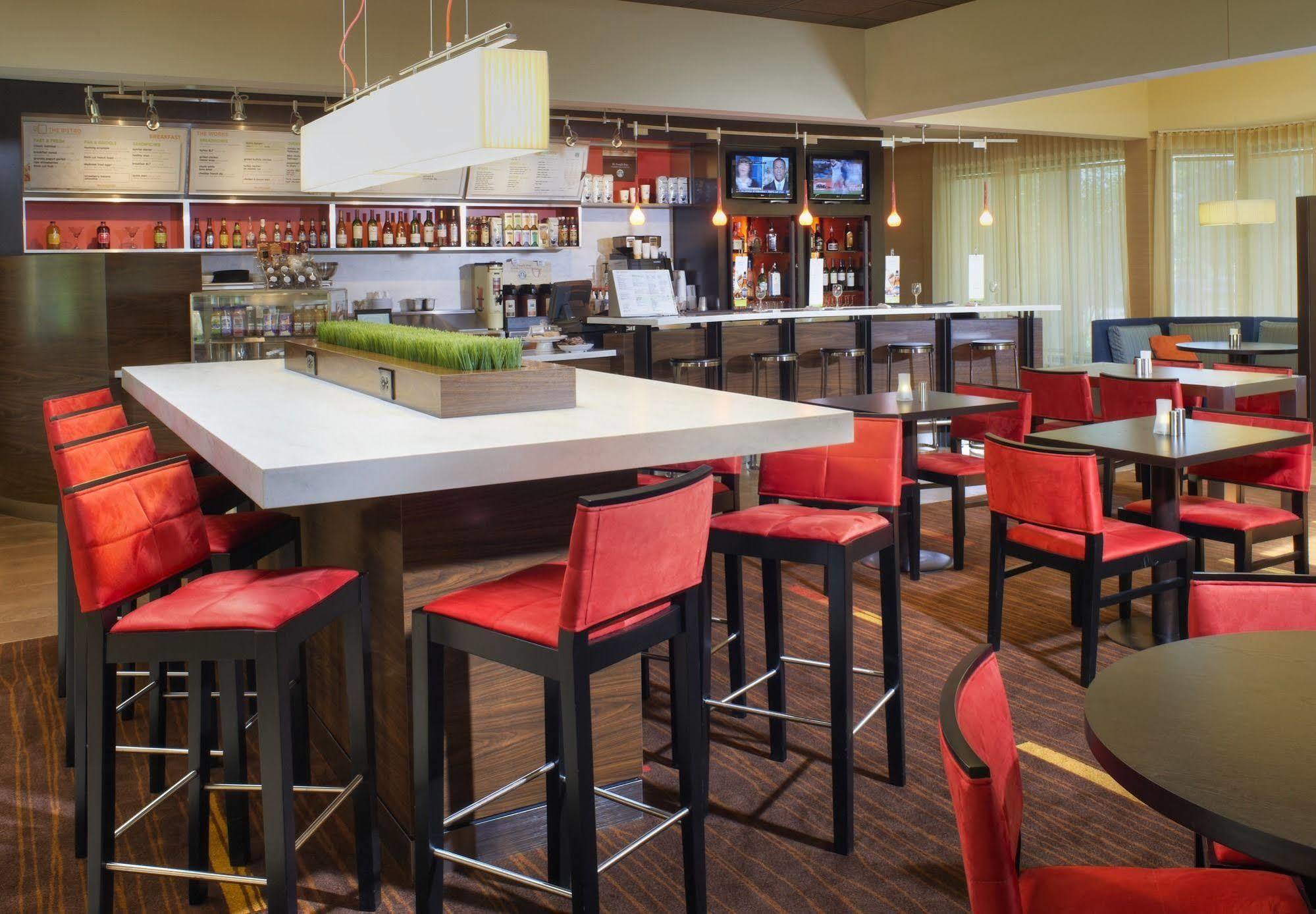 Courtyard By Marriott Downtown West 3* Saint Louis