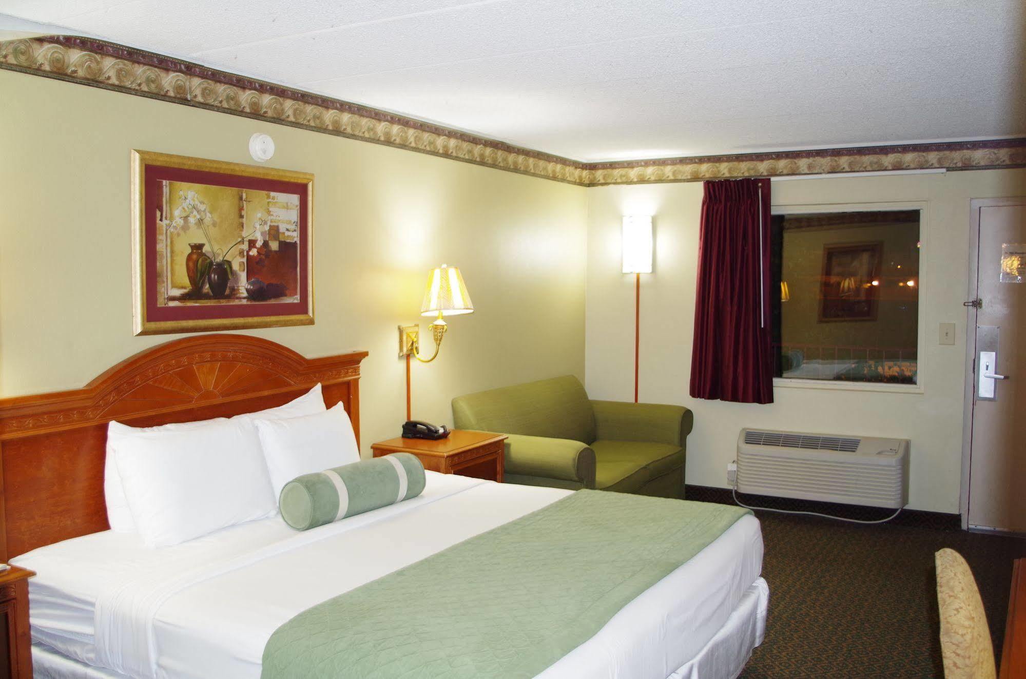 Americas Value Downtown Motel