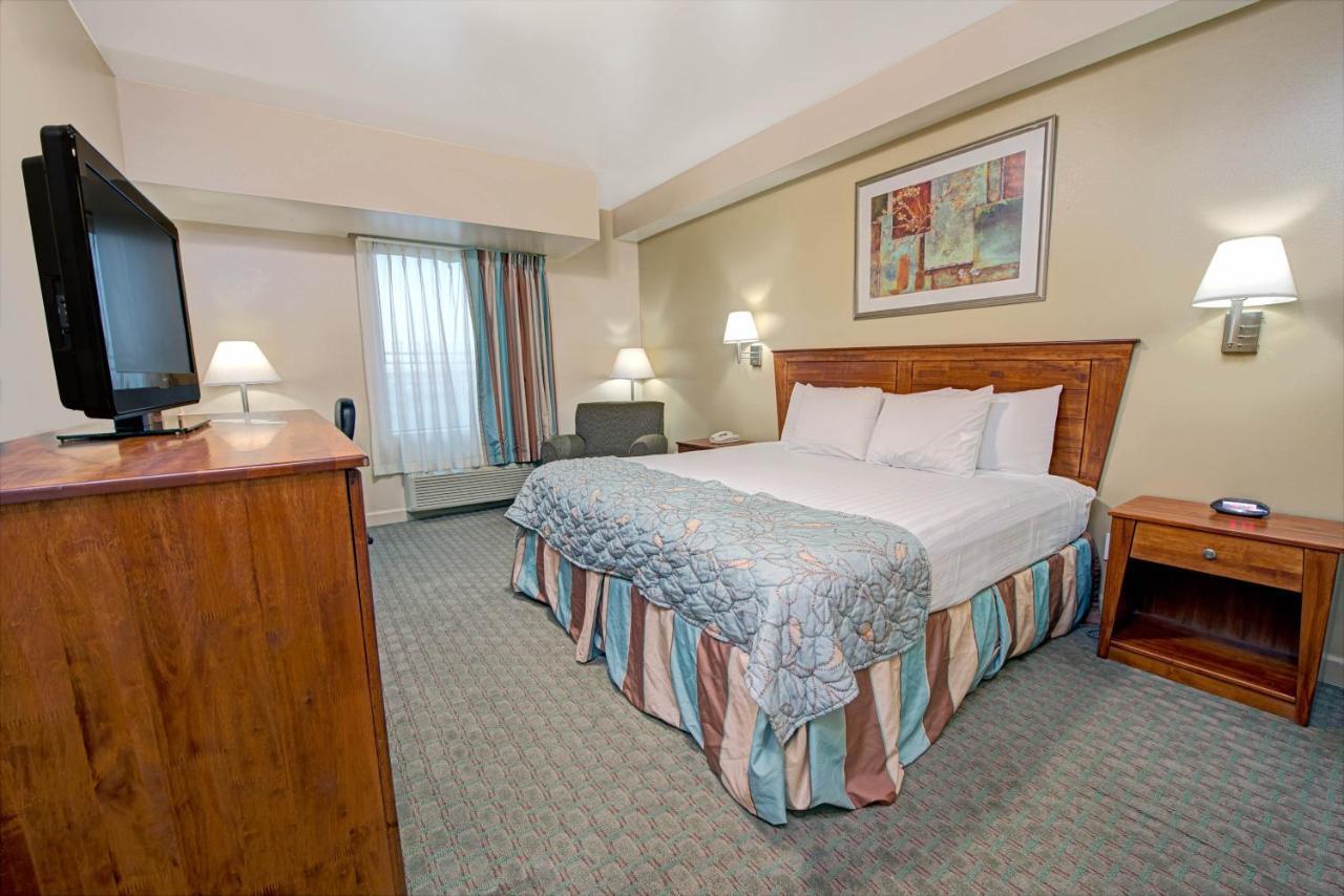 Hotel Days By Wyndham Downtown